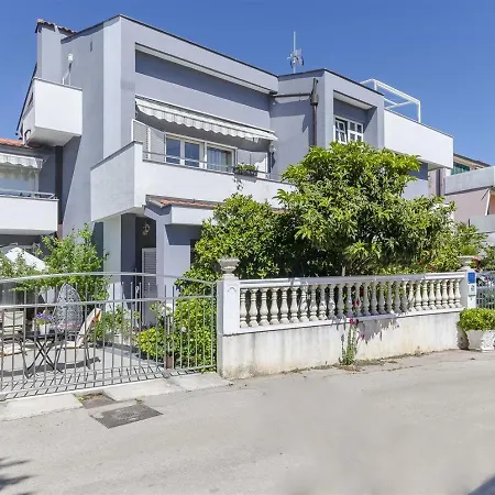 דירה Keran - By Living וודיצה