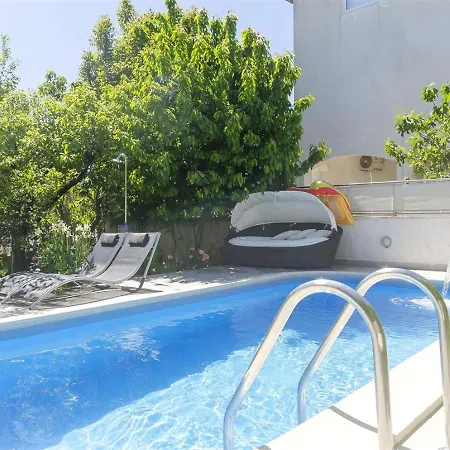 Keran - By Living דירה וודיצה