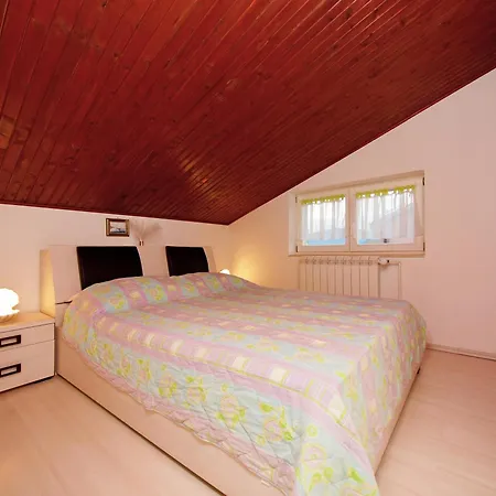 Apartment Keran - By Living