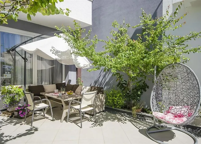 Keran - By Living * Vodice